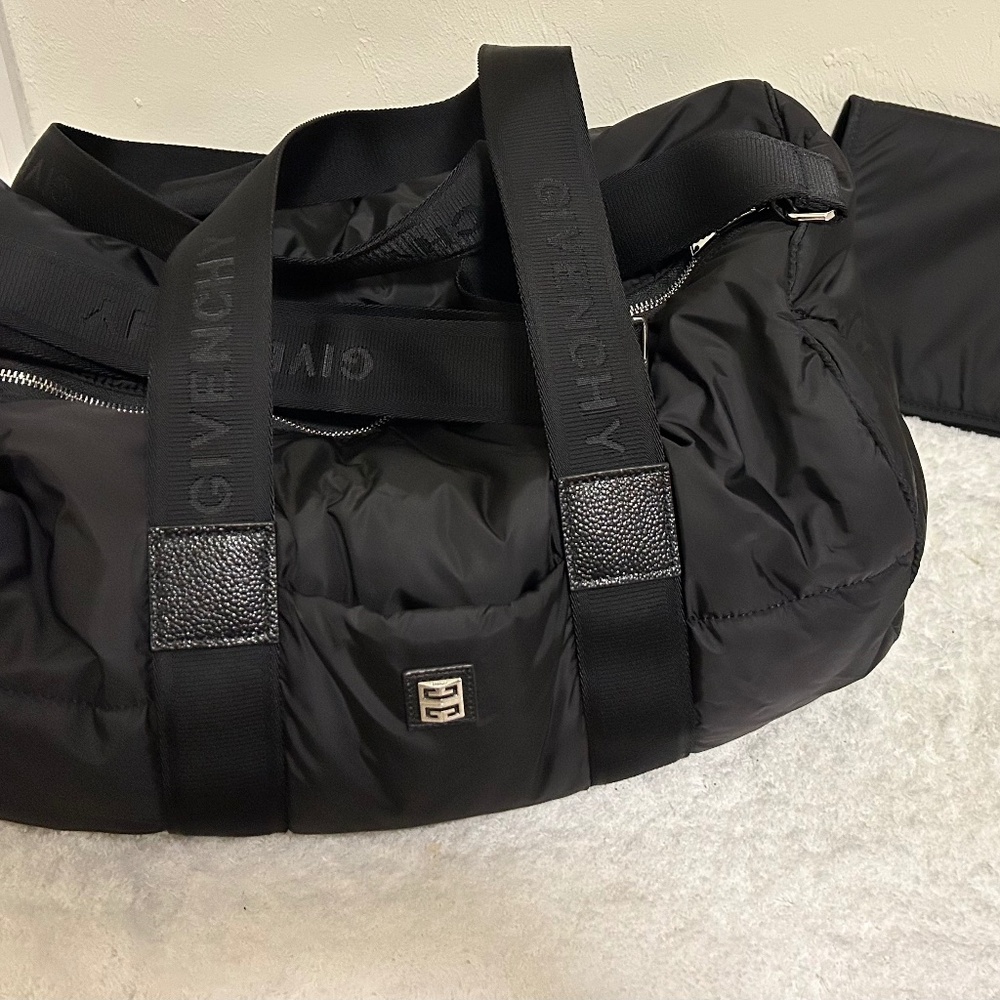 Givenchy Padded Nylon Changing Diaper Bag/Travel Duffel Bag Black & Mat